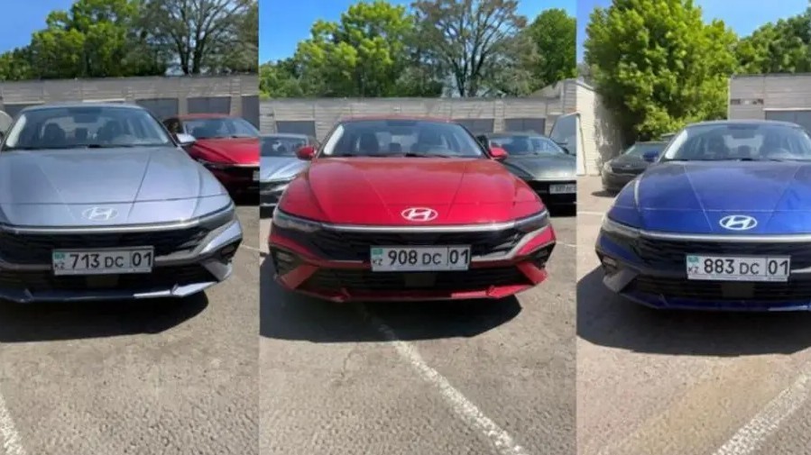 Автомобили блогеров Жанабыловых выставили на продажу
