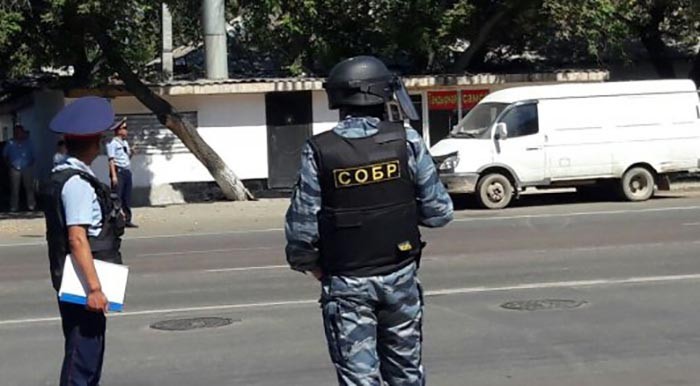 Четверо в масках совершили дерзкий налет на дом экс-генерала в Казахстане