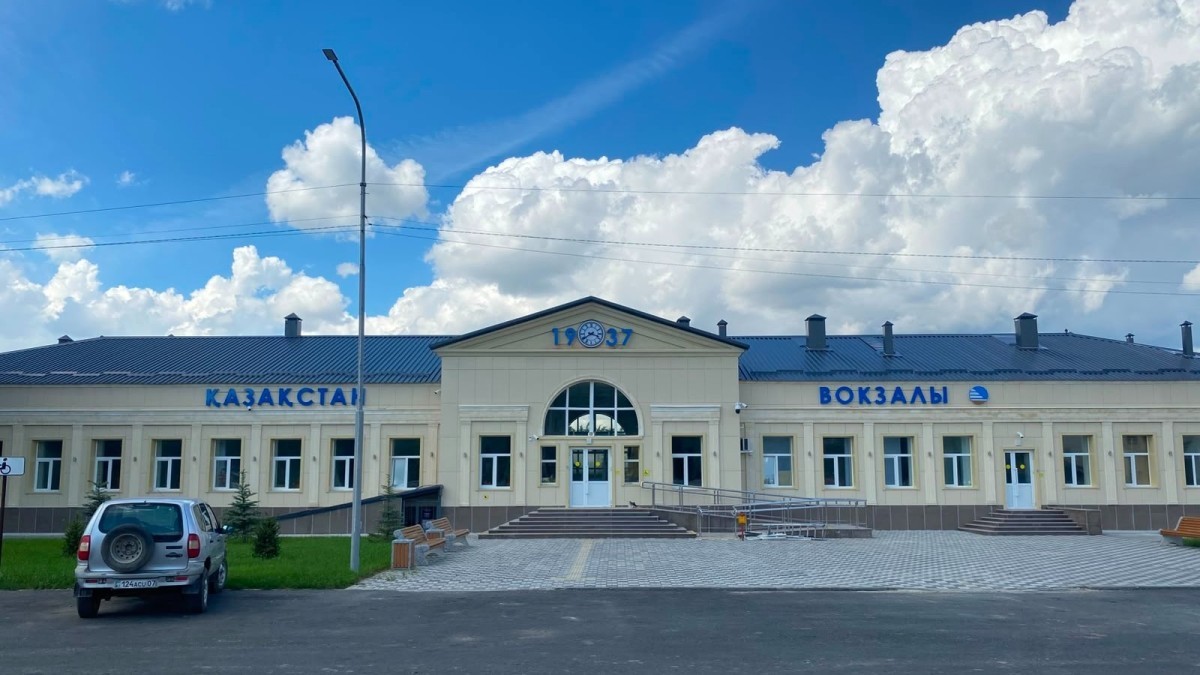 В Аксае после масштабной реконструкции открыли железнодорожный вокзал