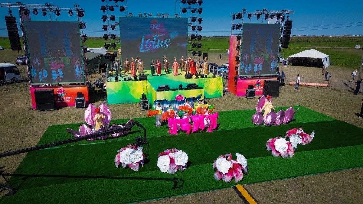 «LOTUS FEST-2026»: в церемонии открытия фестиваля приняли участие около 3 тысяч человек