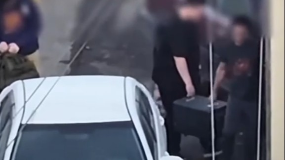 150 тысяч атак за 4 дня: в Казахстане обезвредили мошенников с SMS-бластером