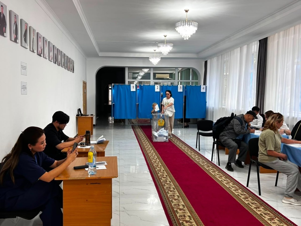 Оралда Құрылтай депуттаттарының сайлауы өтіп жатыр