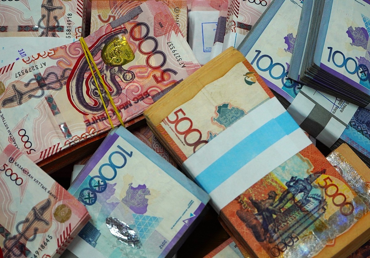 Свыше 30 млрд тенге ущерба государству остались невзысканными: Генпрокуратура приняла меры