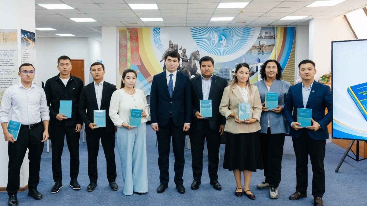 В Атырау состоялась презентация книги Президента Республики Казахстан Касым-Жомарта Токаева «Әділетті қоғамға – шыншыл сөз»