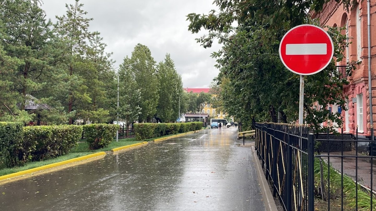 На две недели перекроют улицу в Уральске