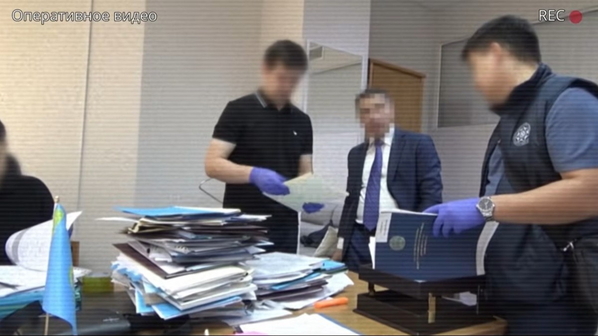 Вознаграждение более 40 млн тенге: КНБ задержал высокопоставленных чиновников