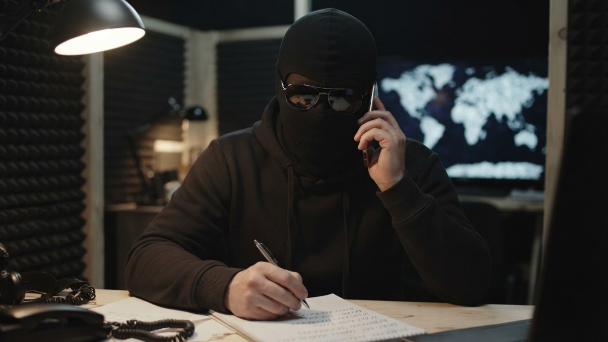 Новая схема обмана: десятки казахстанцев стали жертвами лжесотрудников Нацбанка