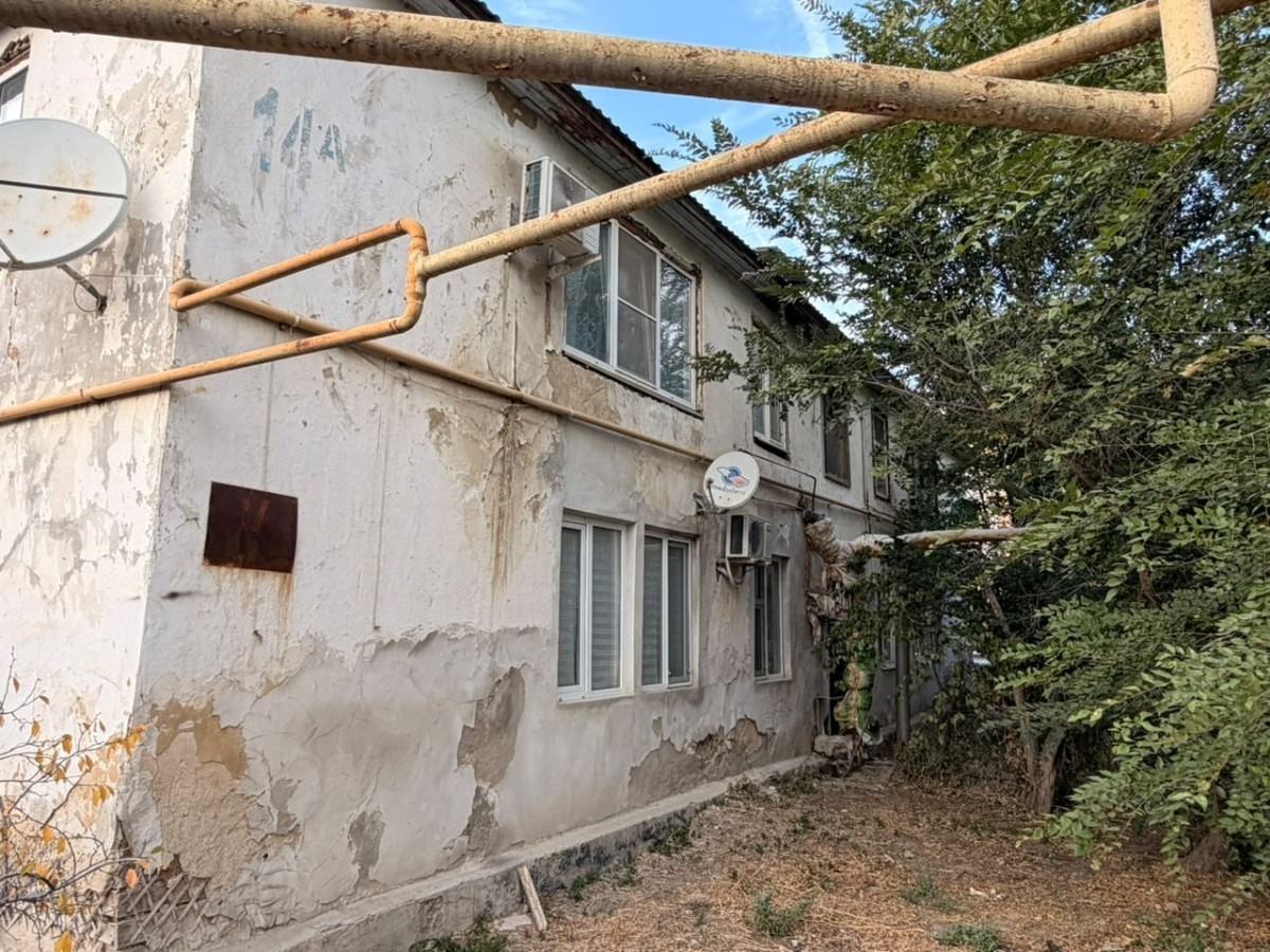 Дом, о котором забыли: как выживают жильцы старого дома в Атырау