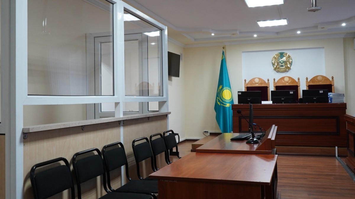 Таиландтан есірткі әкелмек болғандар сотталды