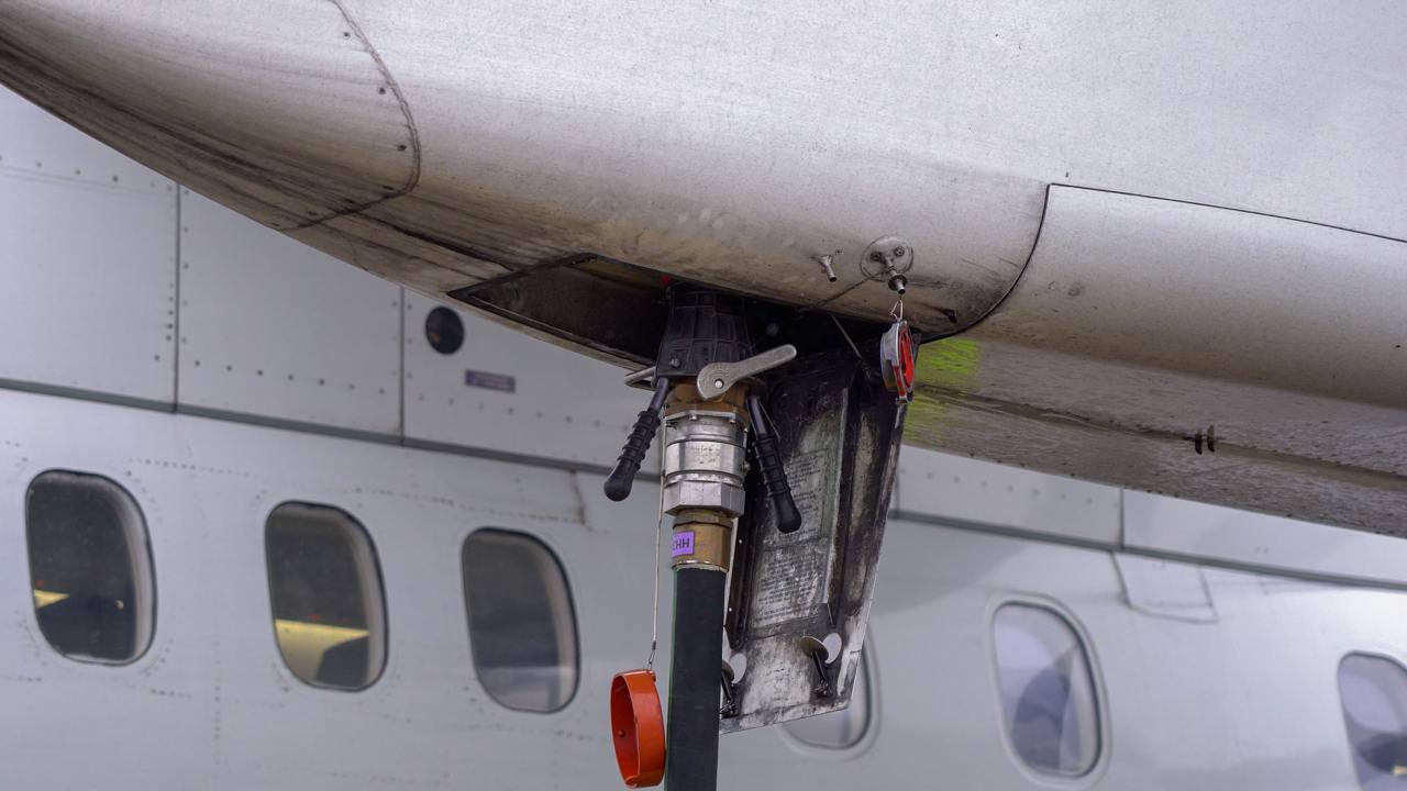 Air Astana и FlyArystan оштрафовали за искажение данных