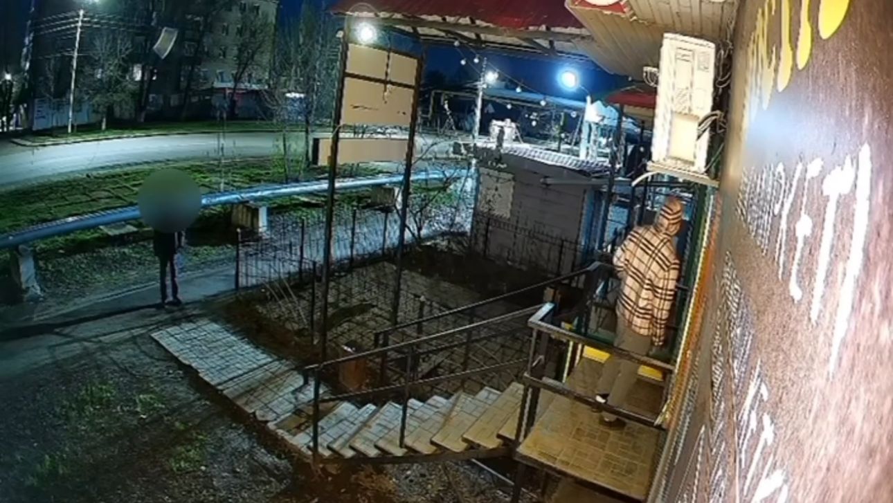 Оралда дүкен тонаған баукеспелер ұсталды