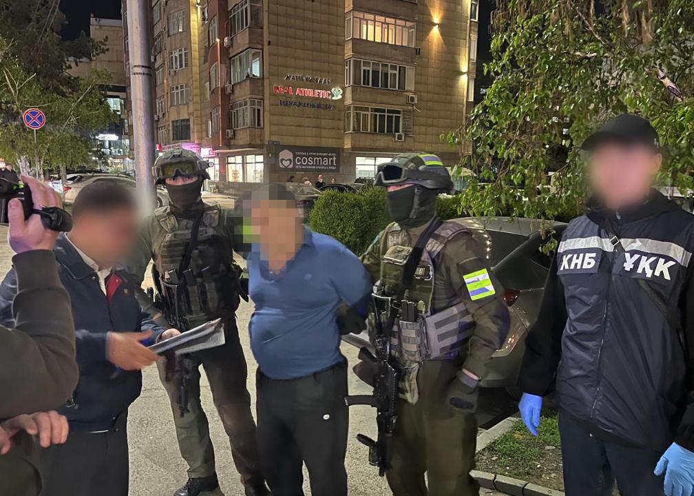 Контрабанда в собственном теле: КНБ задержал иностранца в аэропорту Актау