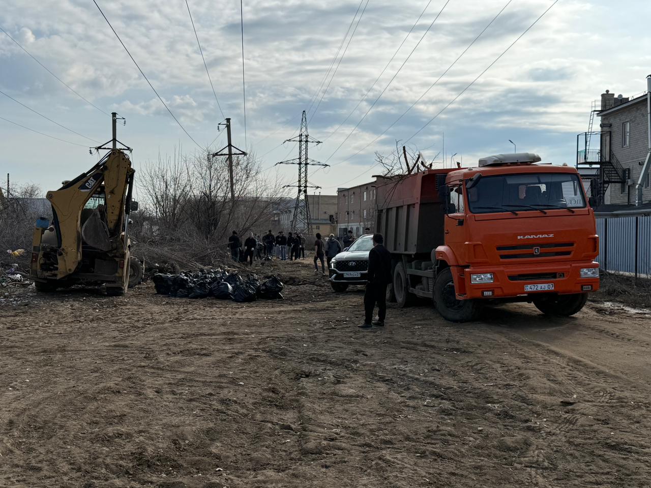 Оралда 400 текше метр күл-қоқыс шығарылды