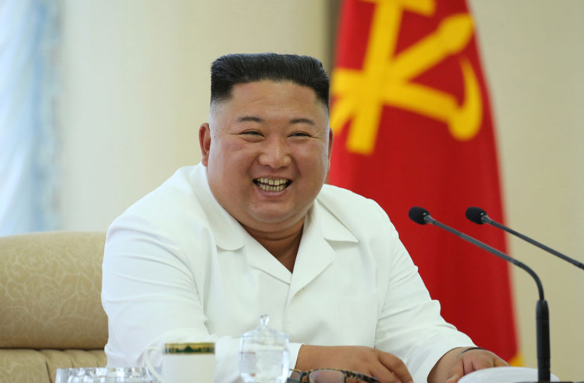 Ким Чен Ын официально объявил Южную Корею врагом
