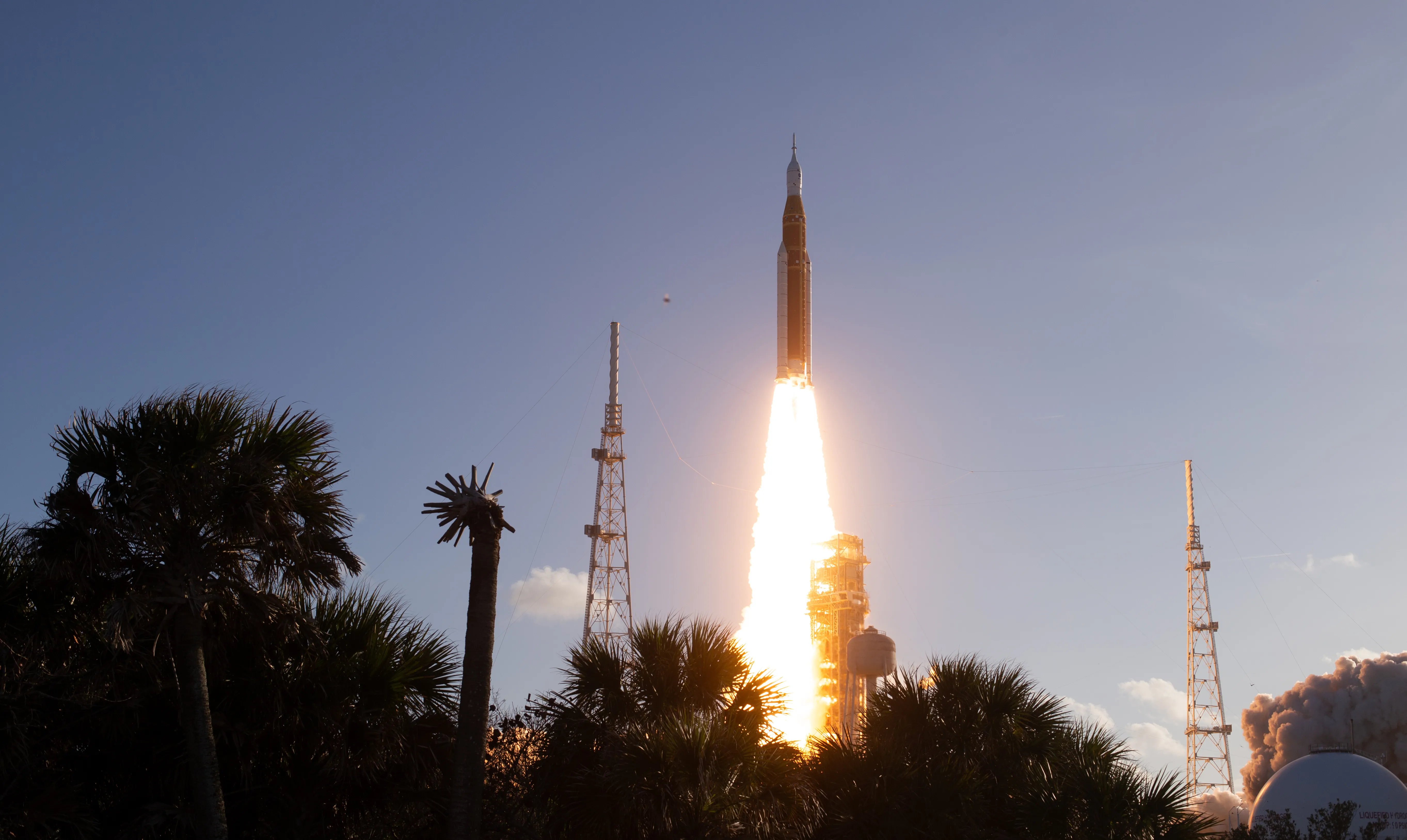 На летящем к Луне корабле Orion сломался туалет за $23 млн