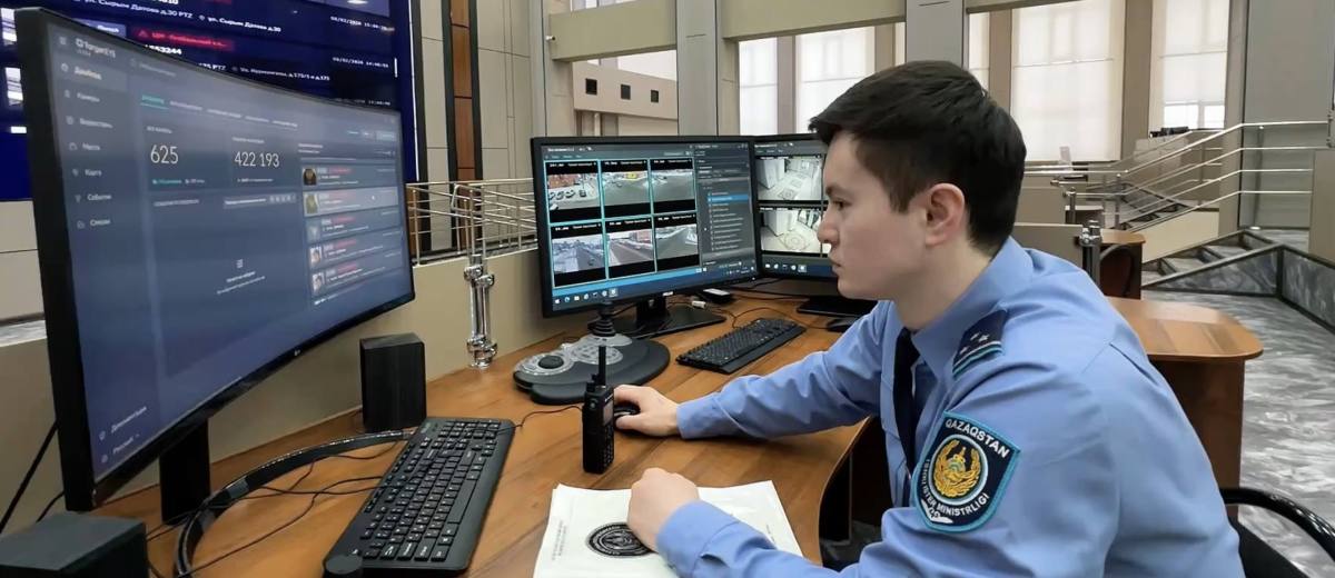 В Уральске камеры с ИИ вычислили мужчину, находившегося в розыске