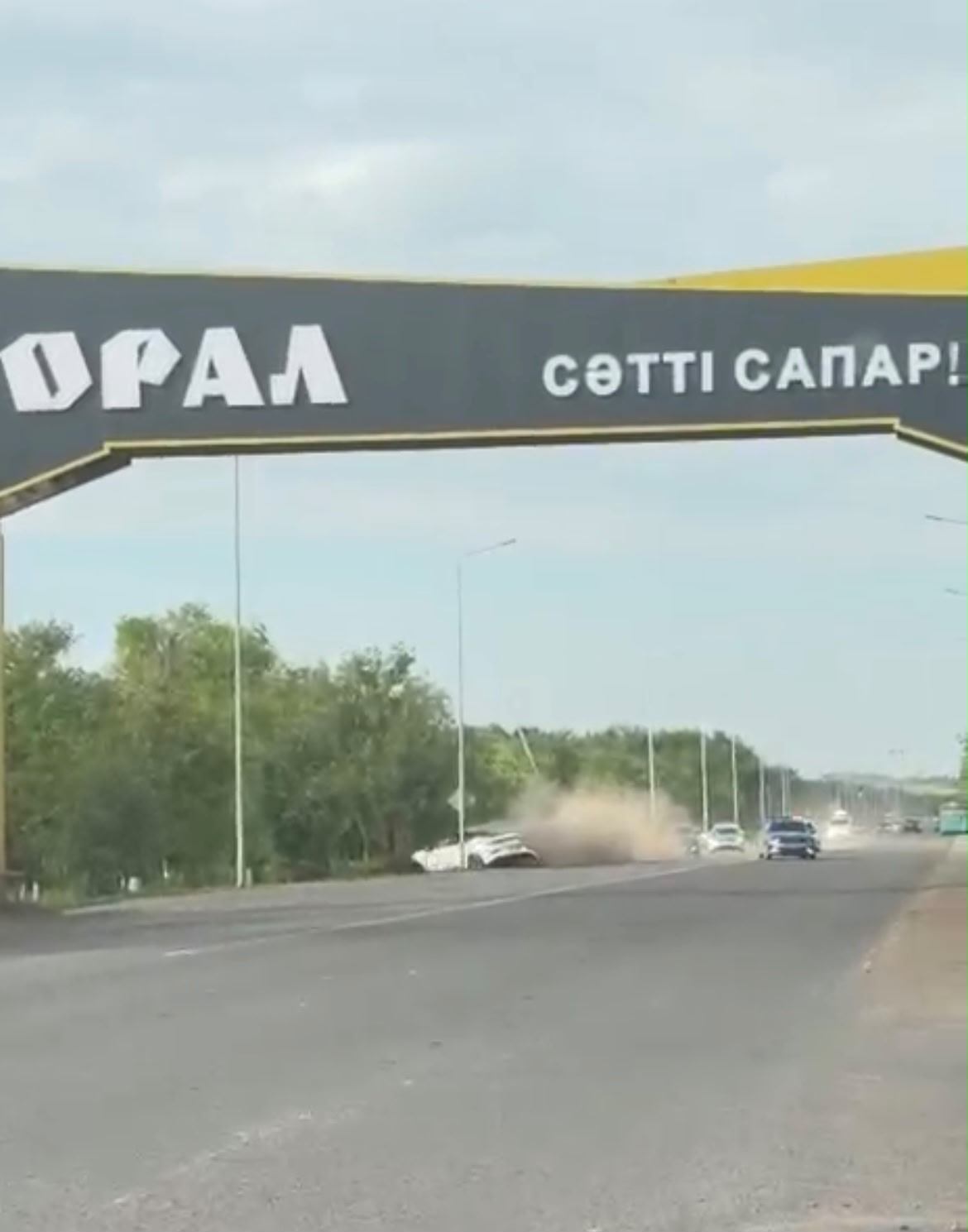 Оралда жасөспірім әкесінің көлігін рұқсатсыз айдап кетті