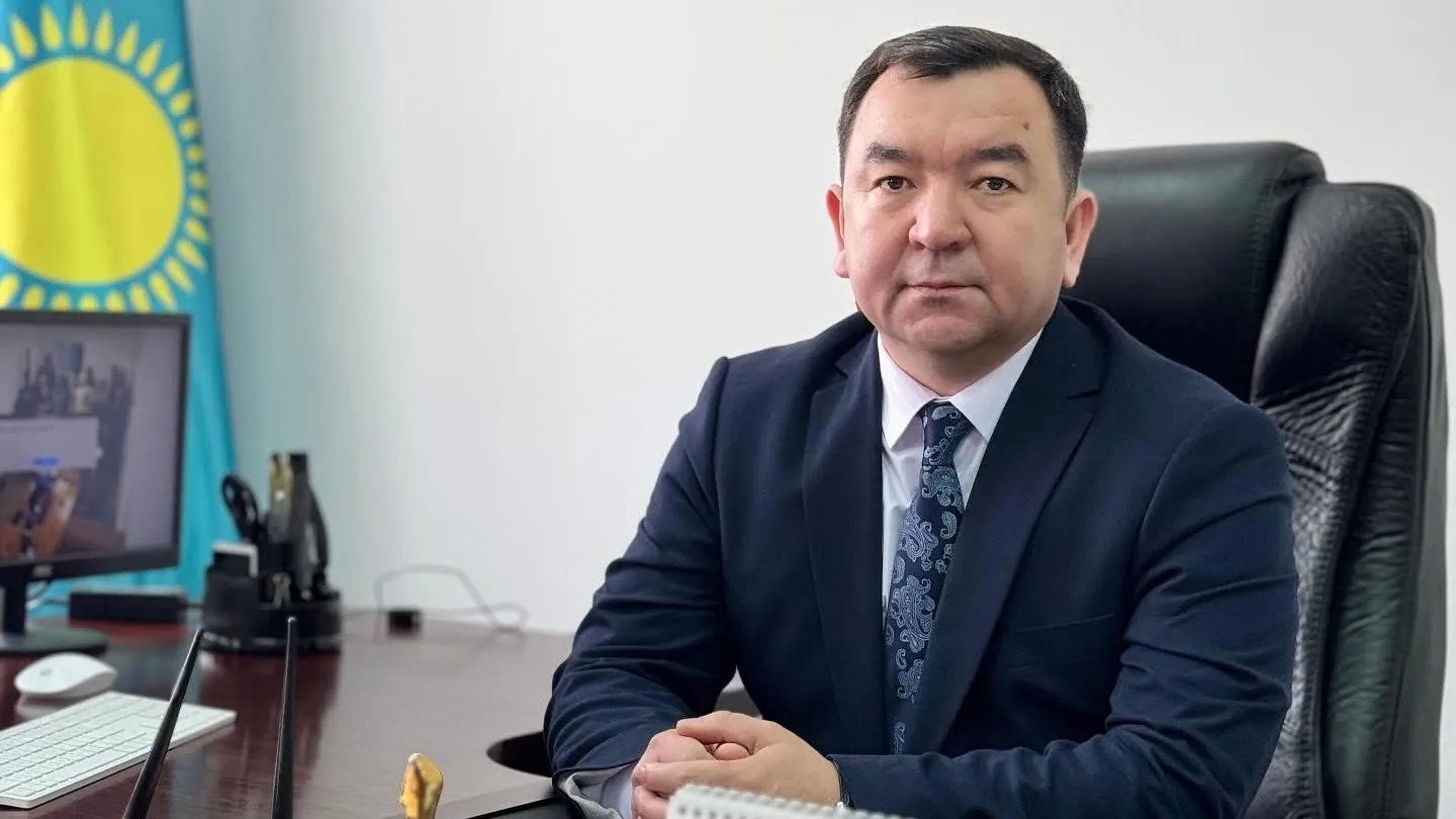 Бывший аким Талгара после ухода с должности начал работать в такси