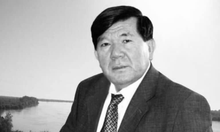 «Светлый образ навсегда останется в наших сердцах»: Токаев выразил соболезнования в связи со смертью Мухтара Шаханова