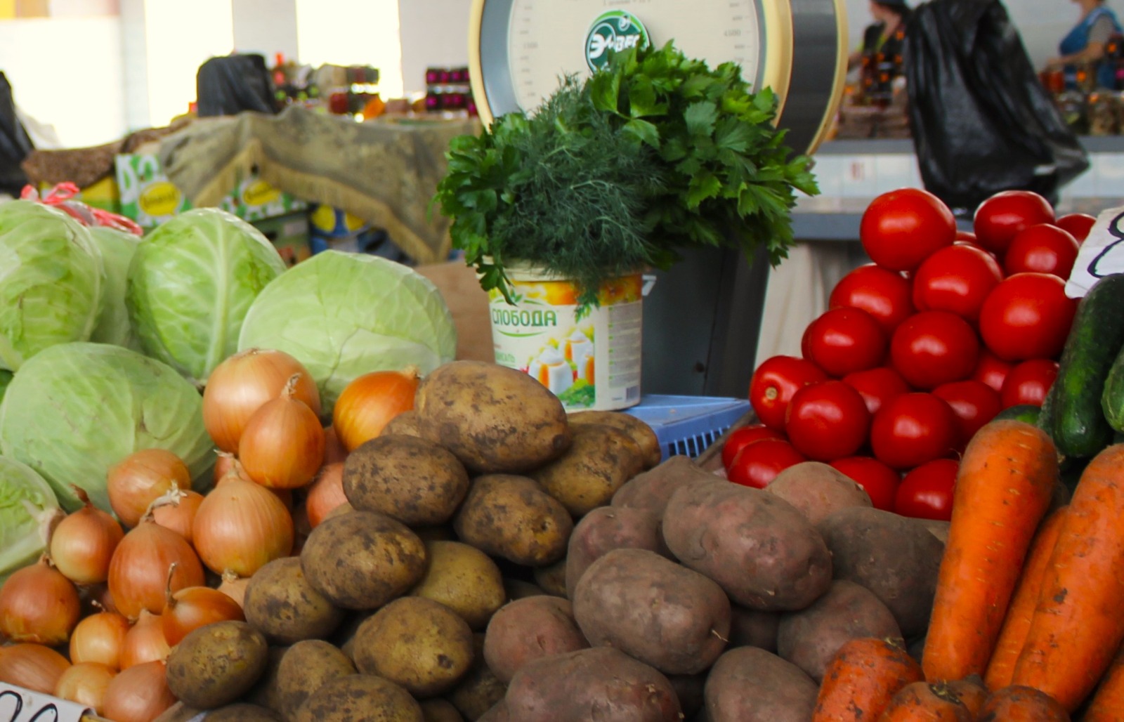 Где в Уральске купить продукты подешевле: график ярмарок на эти выходные