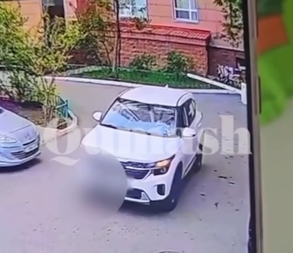 Полицейский на служебном авто насмерть сбил полуторагодовалого ребенка в Актау