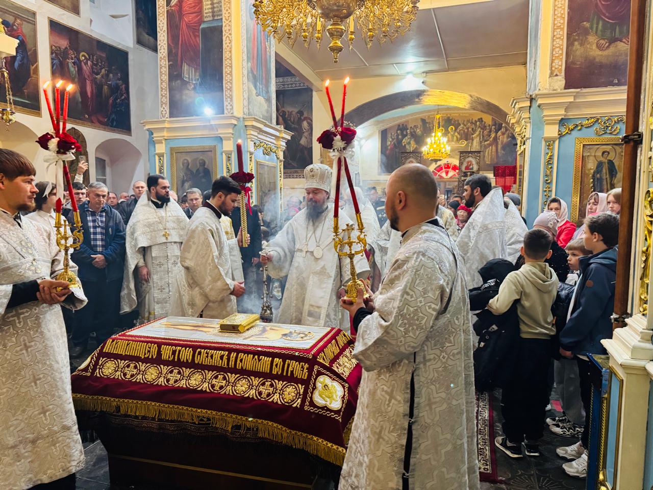 Православные уральцы празднуют Пасху