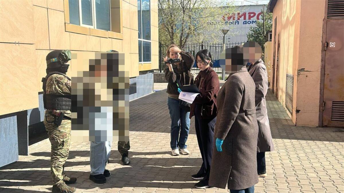 Полмиллиона вымогала у мужчины жительница Уральска