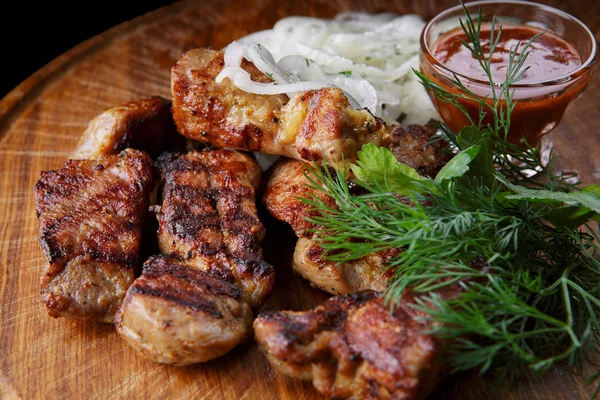 Вкус на миллион: как сделать домашний соус к шашлыку из овощей и фруктов