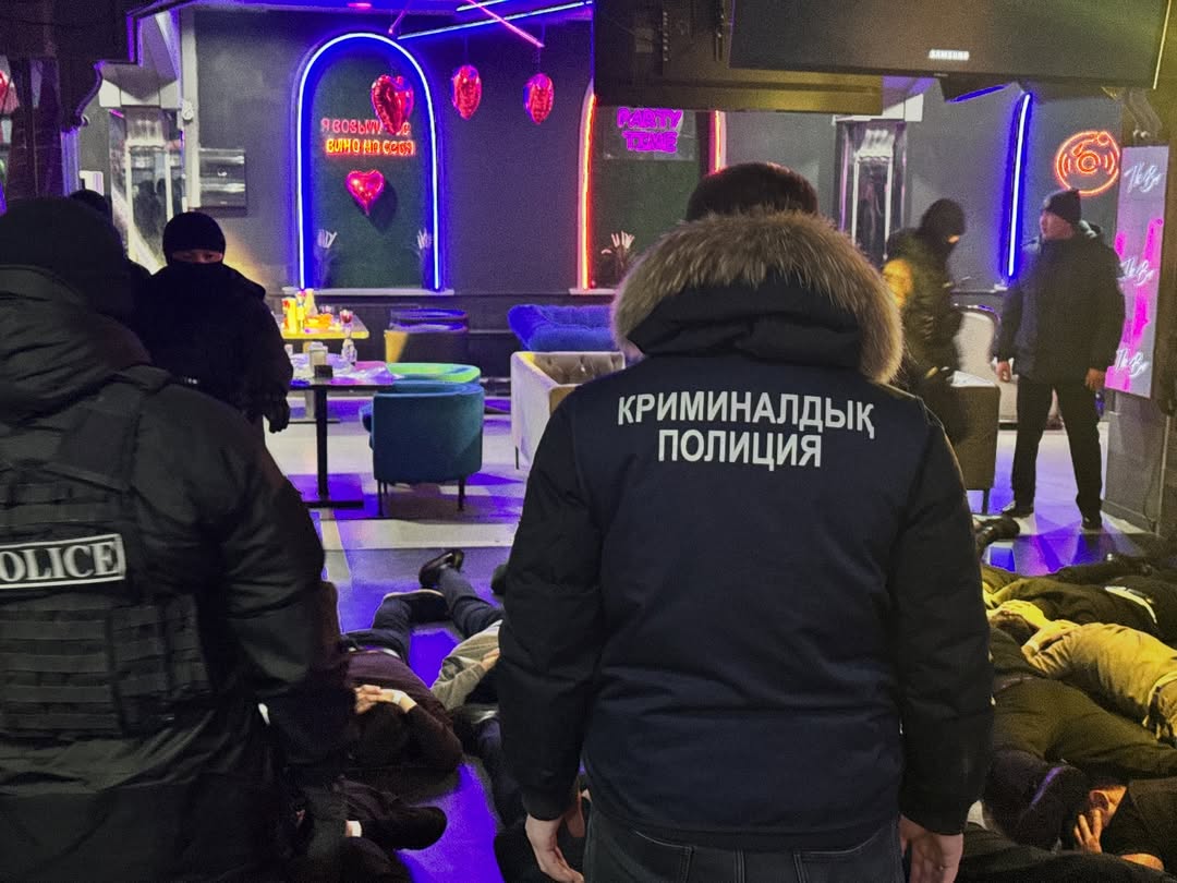 Масштабные рейды по ночным клубам провели бойцы СОБРа в Уральске
