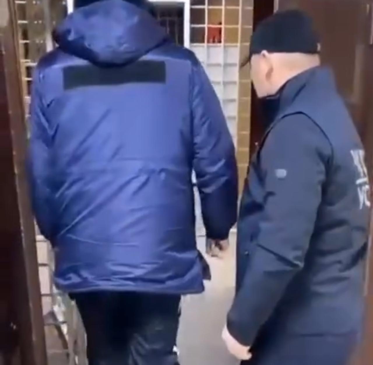 Трансвеститов с ВИЧ задержали в Атырау: полиция ищет потерпевших