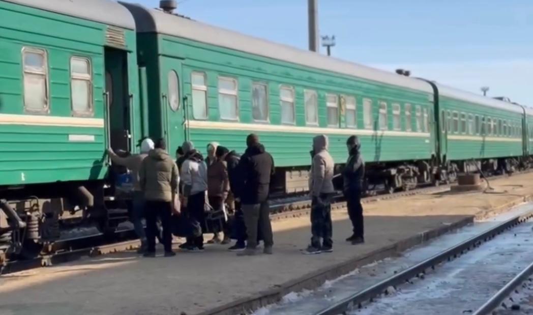 Атырауда 18 шетел азаматы мәжбүрлі түрде елден шығарылды