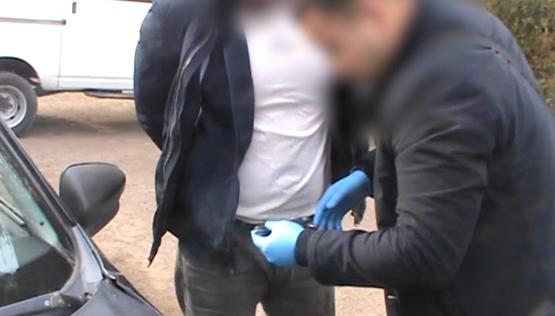 Студента из Уральска удерживали и заставили сдать телефон ради доступа к счетам