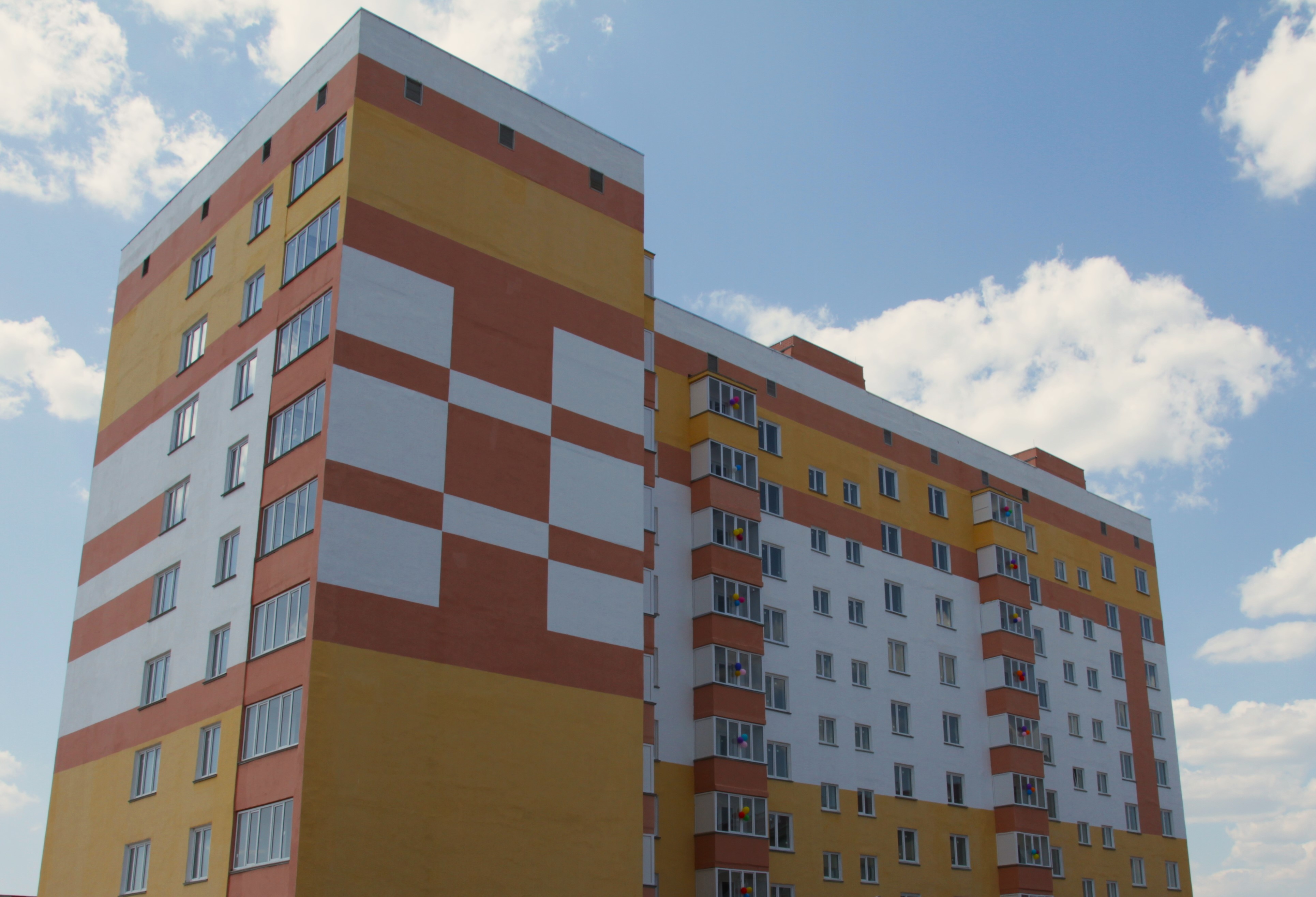 Спрос на жильё в Казахстане упал почти на 50%