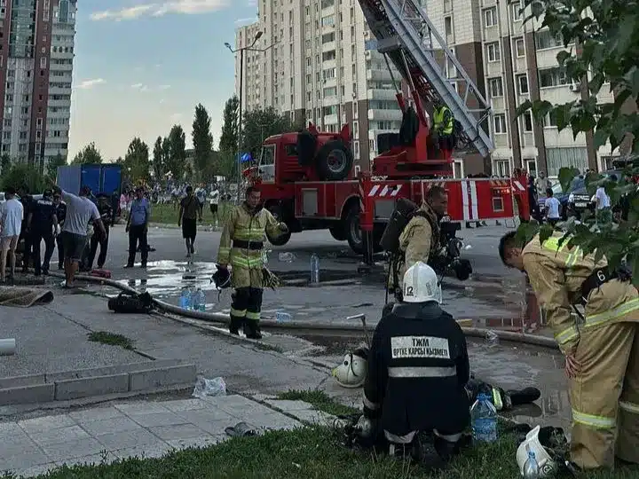 Аким Алматы выразил соболезнования родным погибшей после пожара