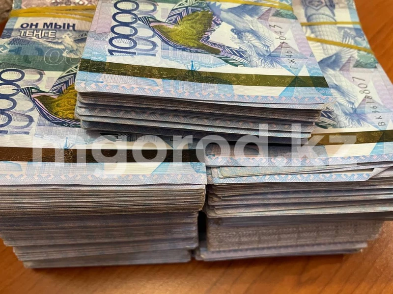 Хищение миллиарда тенге: задержаны сотрудники «Казспецэкспорта»