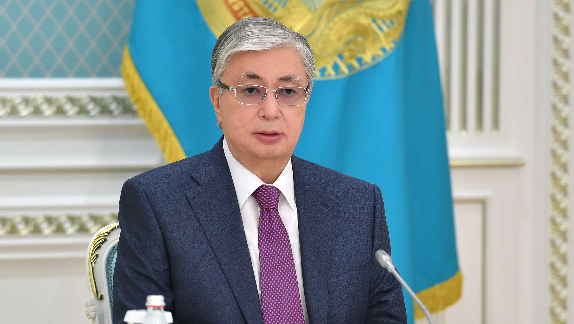 Уходя - уходи: президент Токаев о двоевластии в Казахстане
