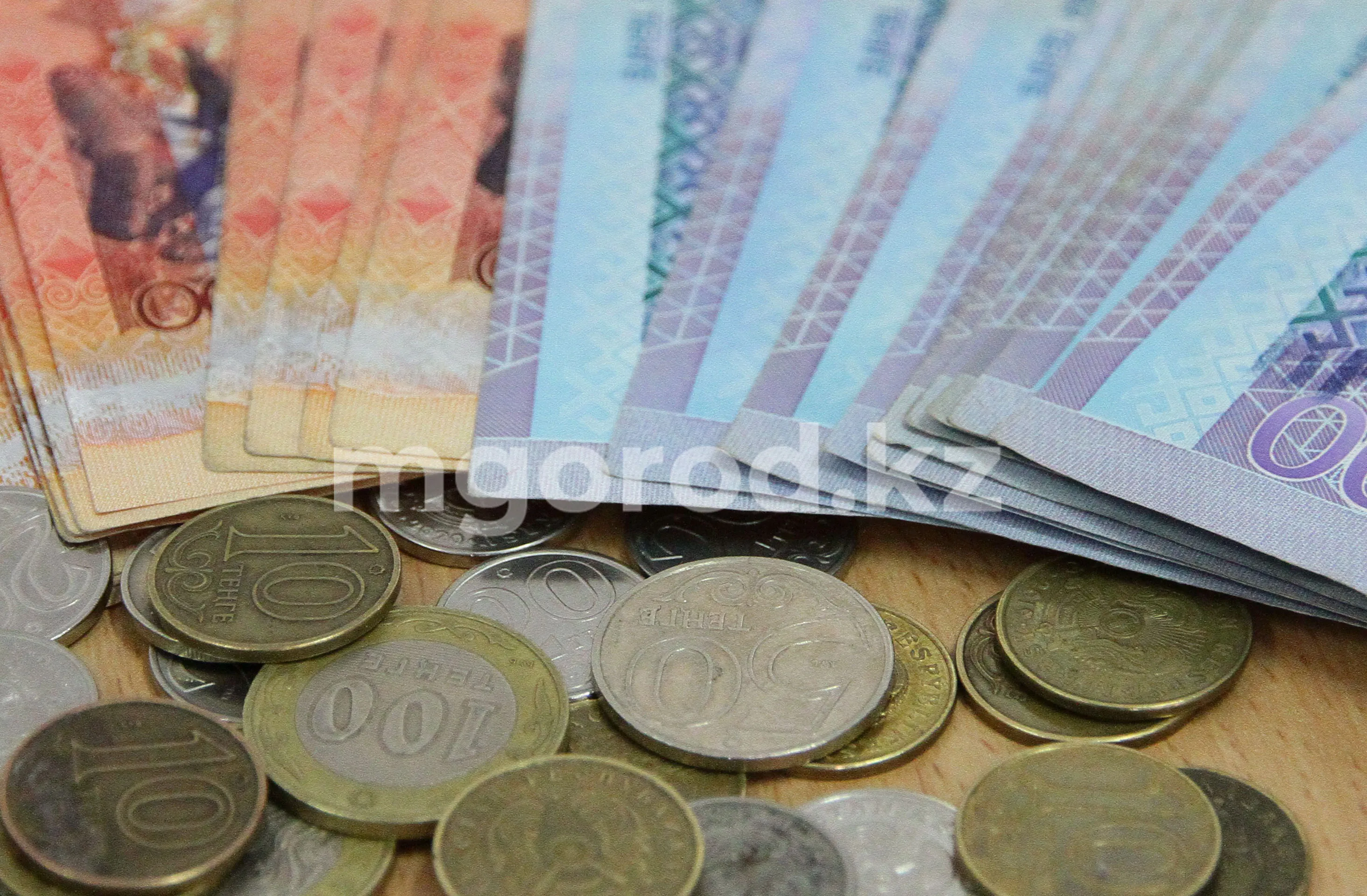 Нацбанк Казахстана снизил базовую ставку