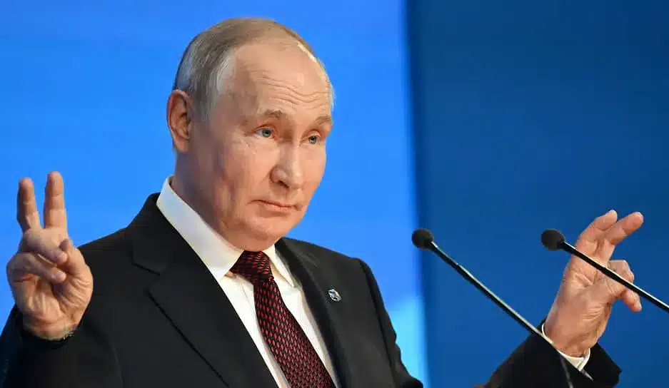 Первые данные ЦИК: Путин побеждает с рекордными 87% голосов