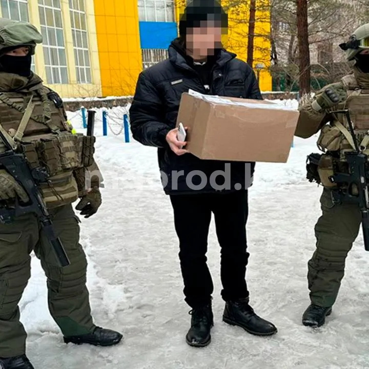 Жители Актобе получали наркотики почтой