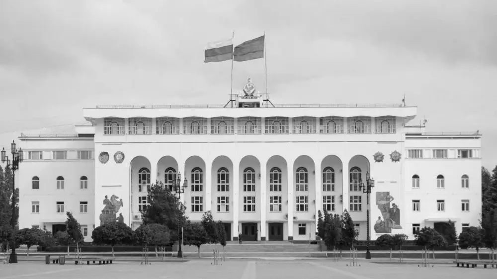 Нападение на храм и синагогу в Дагестане: три дня траура объявили в память о жертвах терактов