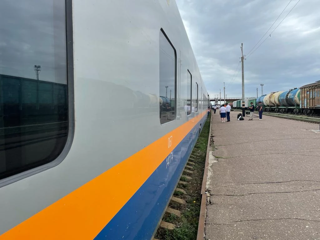 Завершить строительство железнодорожного вокзала Атырау планируют до конца 2026 года