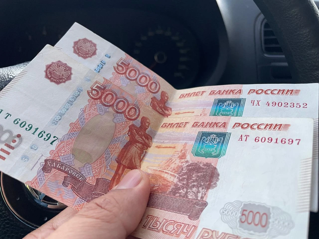 Спрос на рубли снова вырос в Казахстане