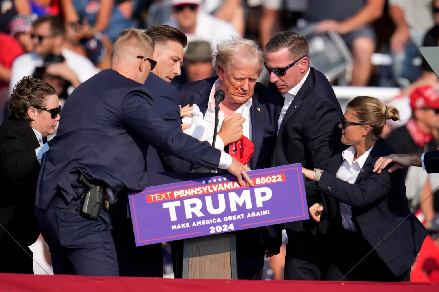 На Дональда Трампа совершено покушение