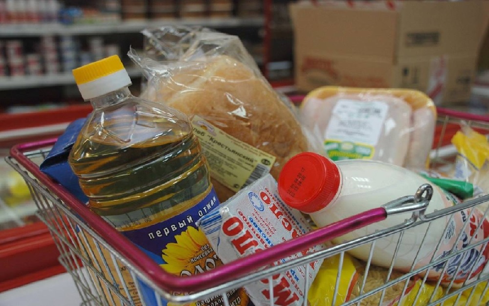 Продукты питания и платные услуги подорожали в ЗКО