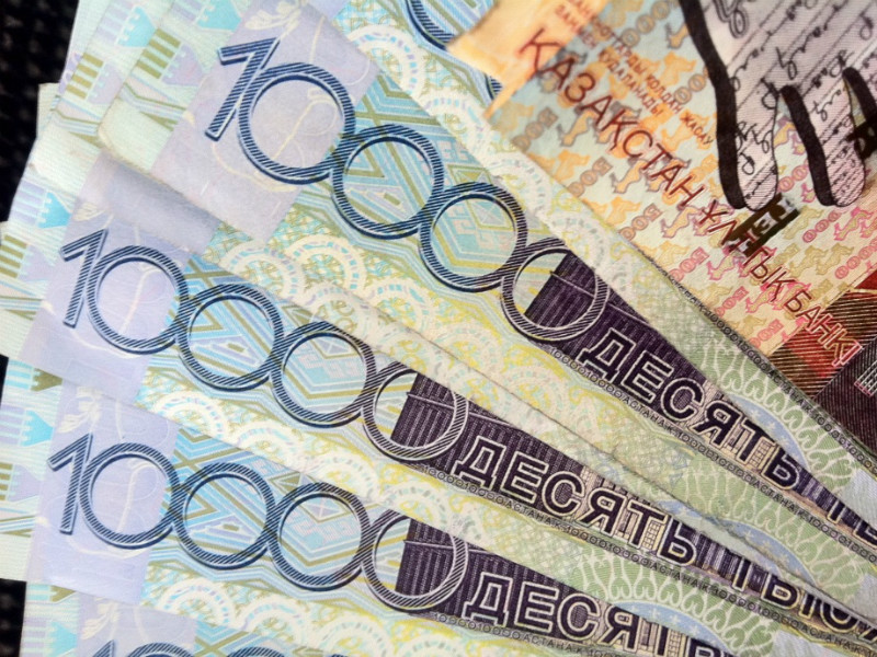 В Атырауской области еще не освоили более 3 миллиардов тенге