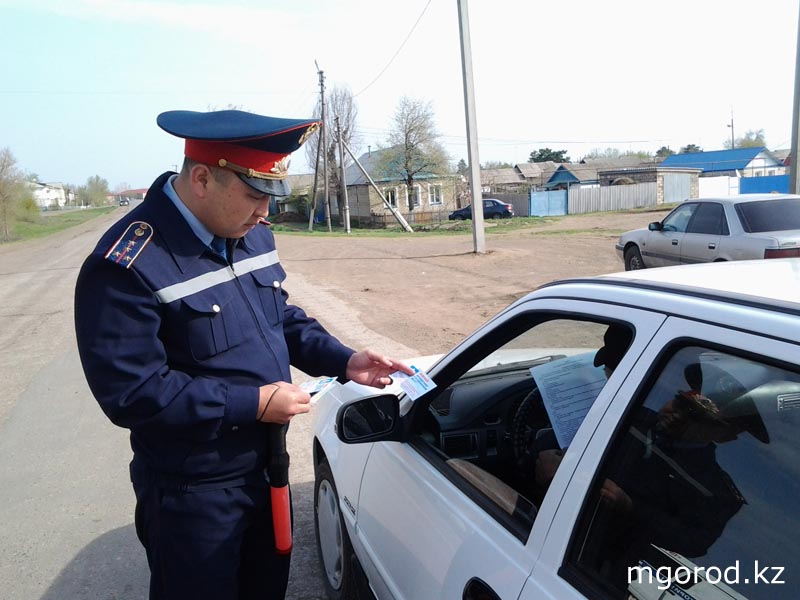 Уральск. Гаишники растонировали 110 машин