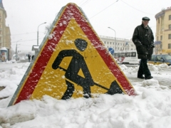 В Павлодаре коммунальщики пообещали летом убрать снег