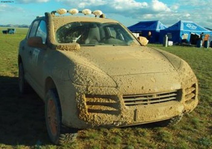 Казахстанцам приходится платить за «грязные» авто