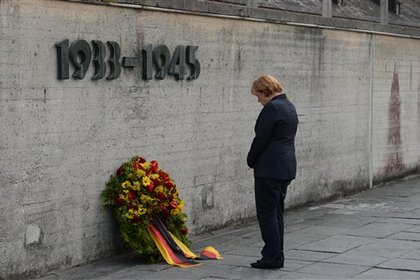 Меркель посетила концлагерь в Дахау