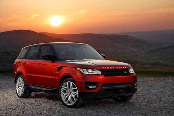 Названы цены на Range Rover Sport в Казахстане